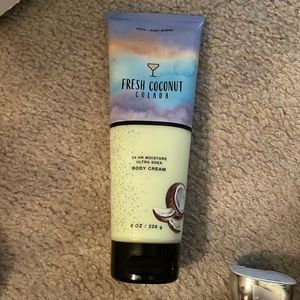 Barely used coconut lotion 🥥